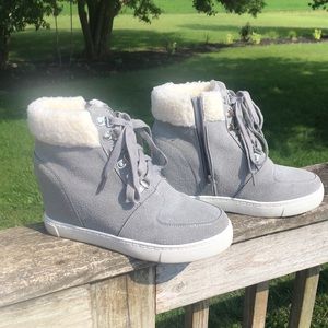 Grey fleece zip up ankle bootie